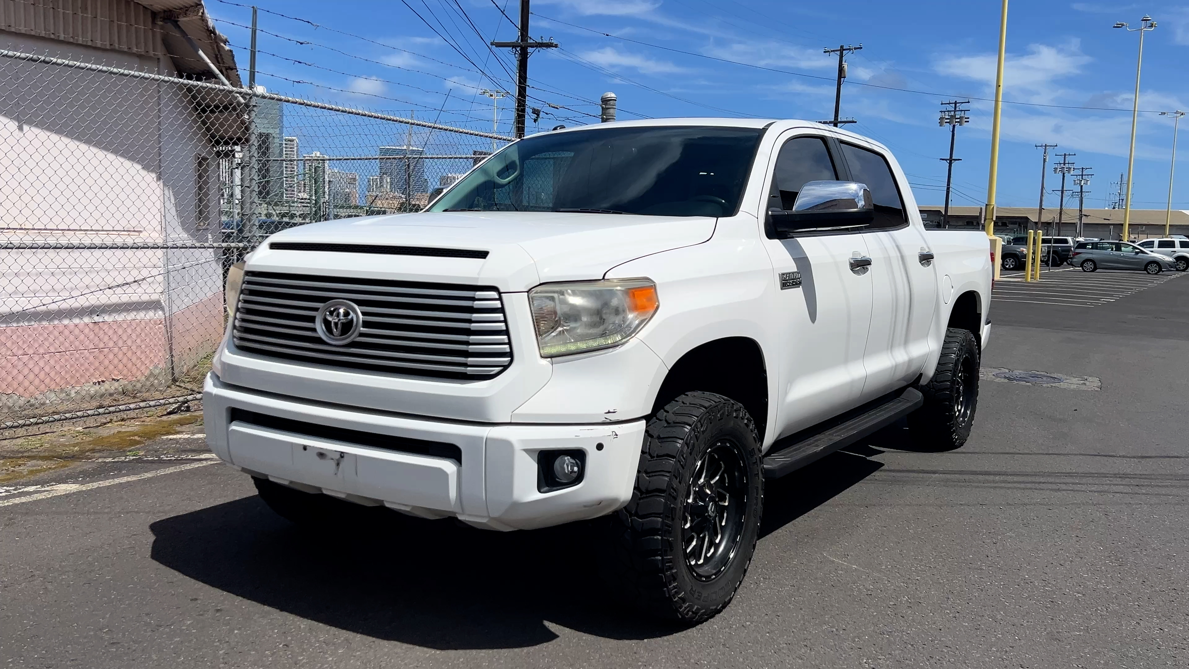 2017 Toyota Tundra Platinum Crew Cab Pickup w/ 4x4 - related image 2017 Toyota Tundra Platinum Crew Cab Pickup w/ 4x4 - related image