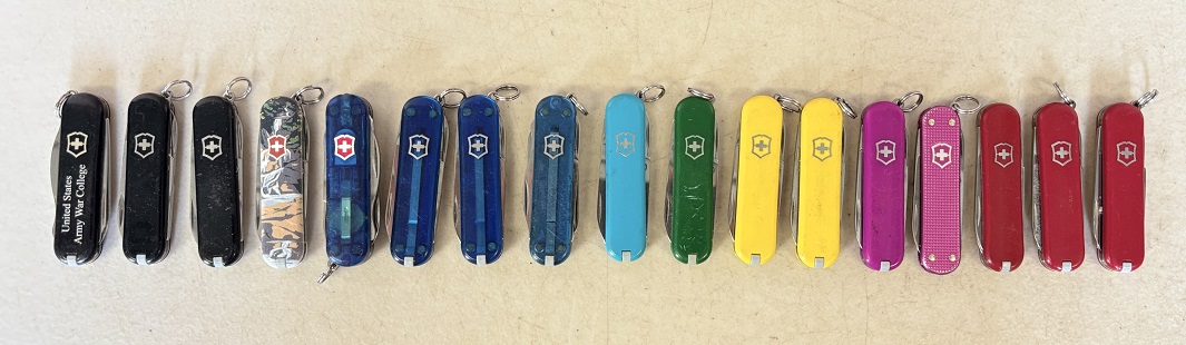 Assorted Multi-Tools #2 (27-0411) photo 3